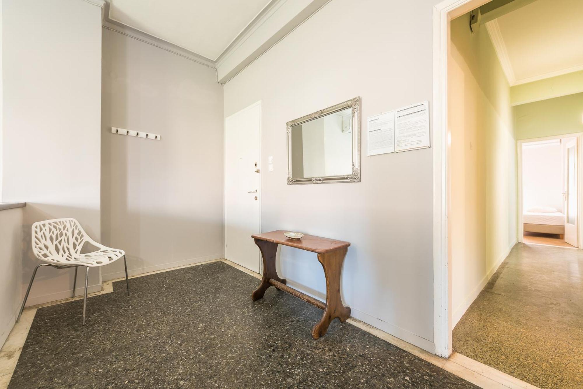 Space Paradise Apartments Афины Номер фото